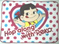 06 Peko milky 手提毯
